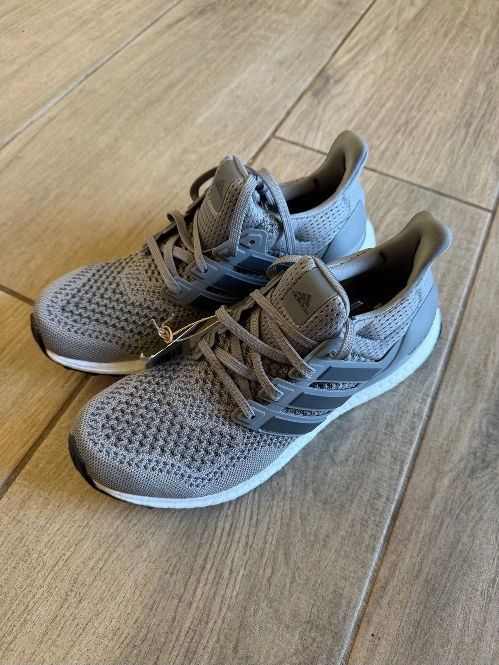 Adidas Ultraboost 1.0 ( no original box )